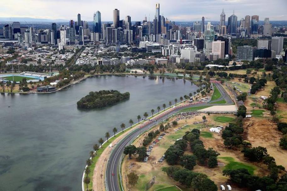 L&#39;Albert Park di Melbourne  pronto a ospitare le qualifiche del GP d&#39;Australia. Getty